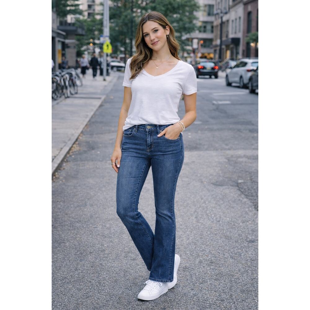 ANTHROPOLOGIE Pilcro Stet Jeans Size 28 Mid Wash Mid Rise